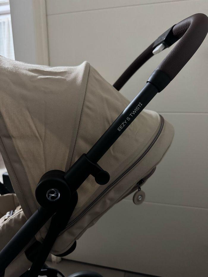 Cybex Eezy S Twist+2 - NEUVE - photo numéro 3