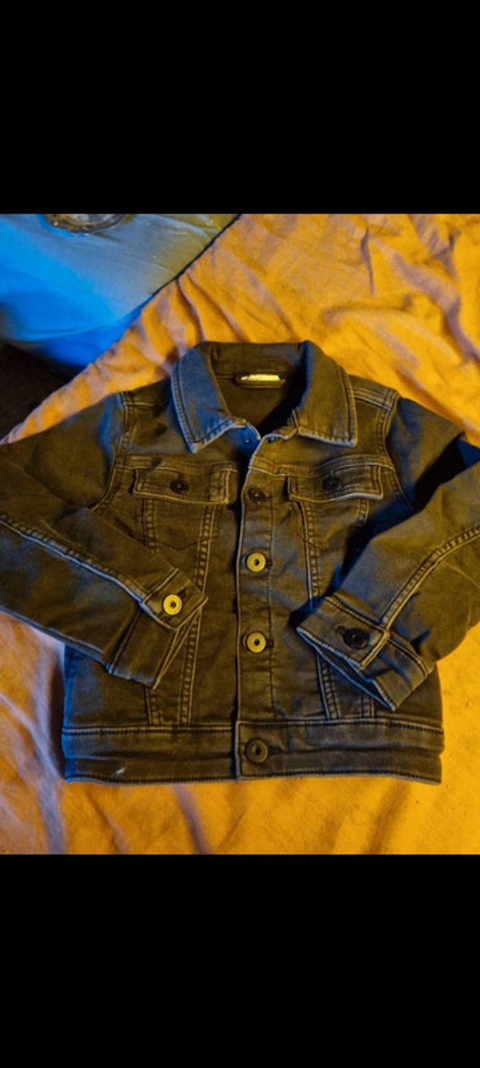 Veste en jean garcon taille 6 ans - photo numéro 1