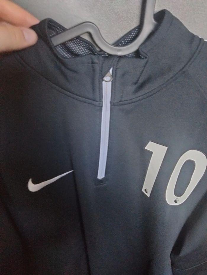 Magnifique pull Nike taille M - photo numéro 2