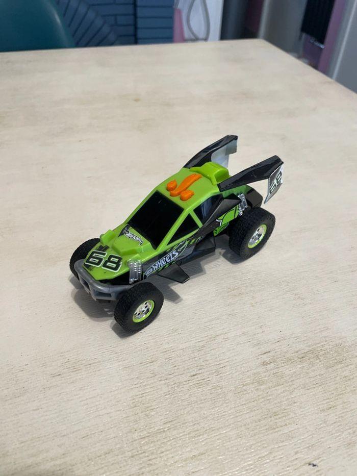 Buggy hotwheels autonome