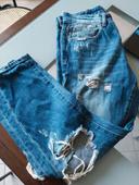 Jean a trou Taille 36