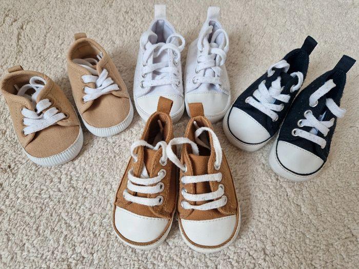 Lot de 4 paires de chaussures bébé - photo numéro 1