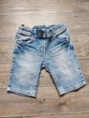 Short taille 6 ans bon état NKY