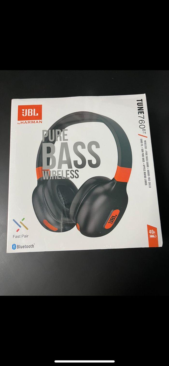 Casque JBL Tune 760BT neuf - photo numéro 1