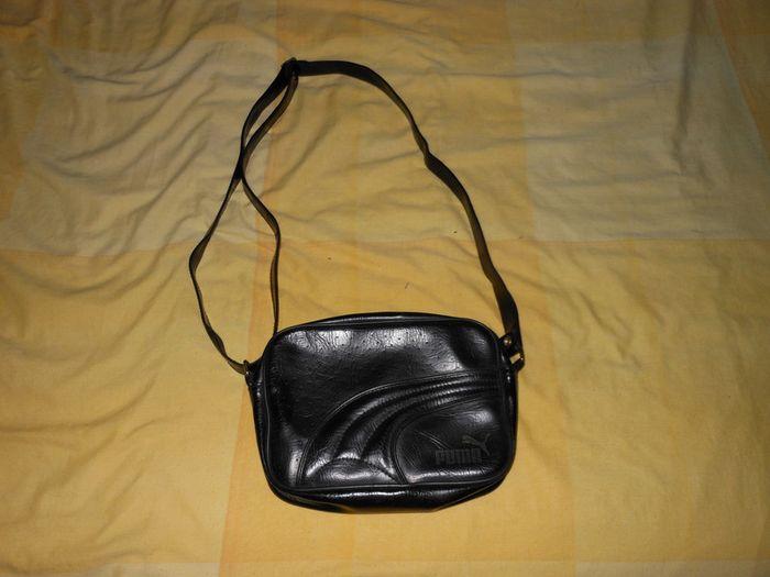 Sac Puma, noir en cuir,