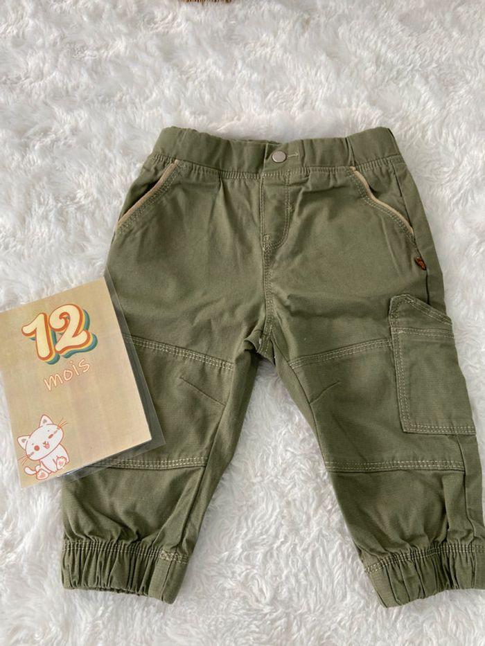 Pantalon jogging cargo kaki Obaibi 12 mois 74 cm comme neuf - photo numéro 1