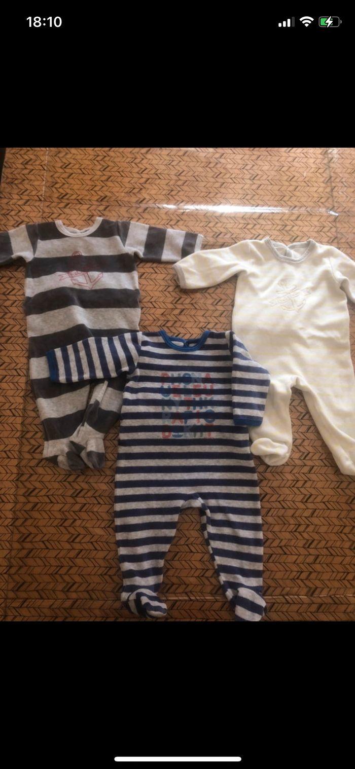 Lot 3 pyjamas 6 mois petit bateau - photo numéro 1