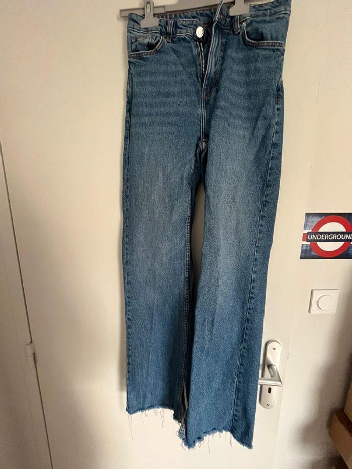 Jean Bershka bleu taille S (34) - photo numéro 1