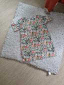 Robe motif tropical 5 ans très bon etat