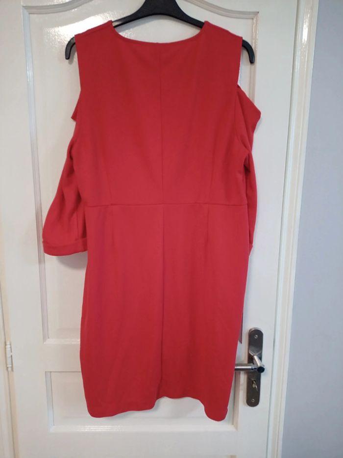 Robe bodyflirt rouge épaule dénudée avec manches 48/50 tbe - photo numéro 6