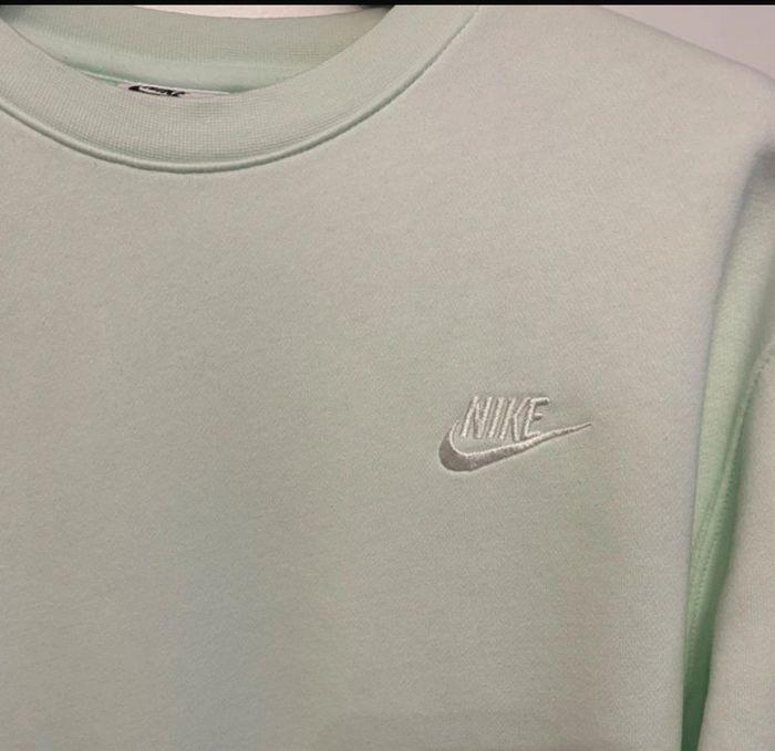 Sweat Nike taille S - photo numéro 4