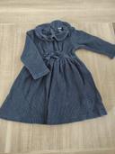 Robe a col bleu foncé