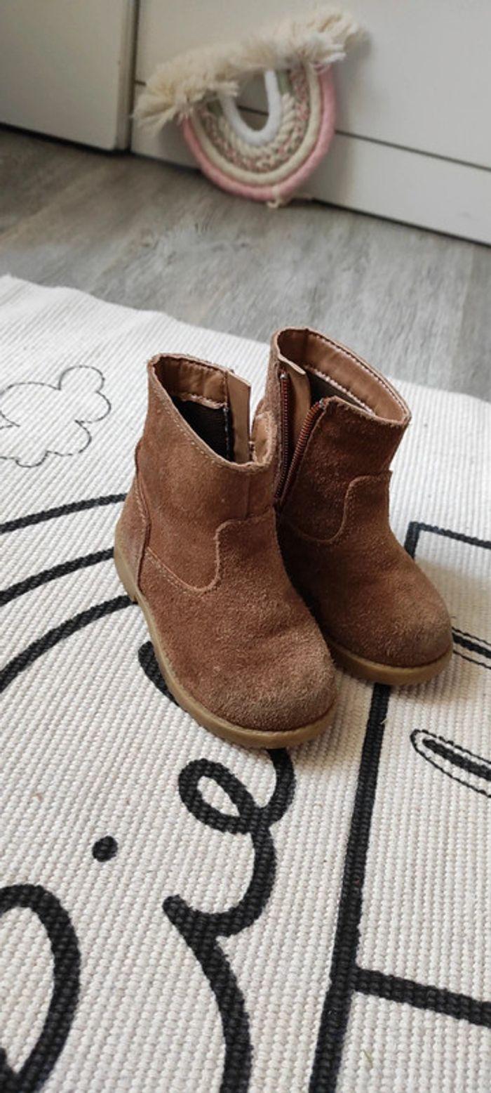 Paire de bottes taille 21 - photo numéro 1