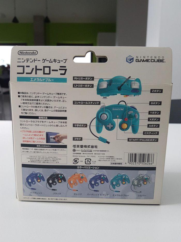 Manette Gamecube Blue Emerald en boite - photo numéro 10