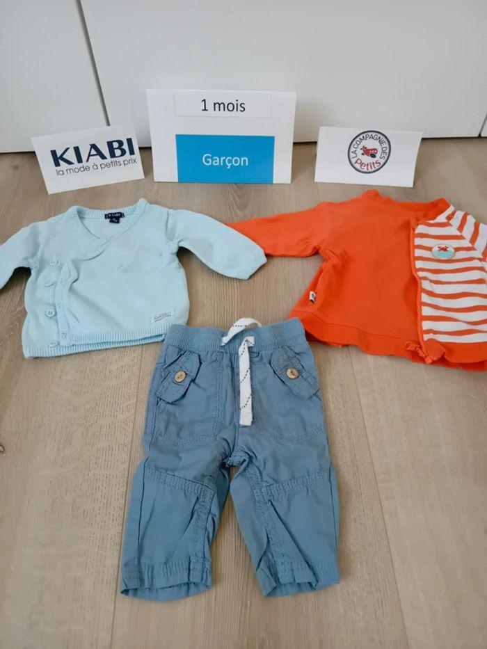 Lot 3 vêtements garçon 1 mois Kiabi La Compagnie des Petits