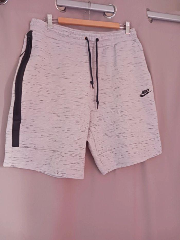 Short nike gris - photo numéro 1