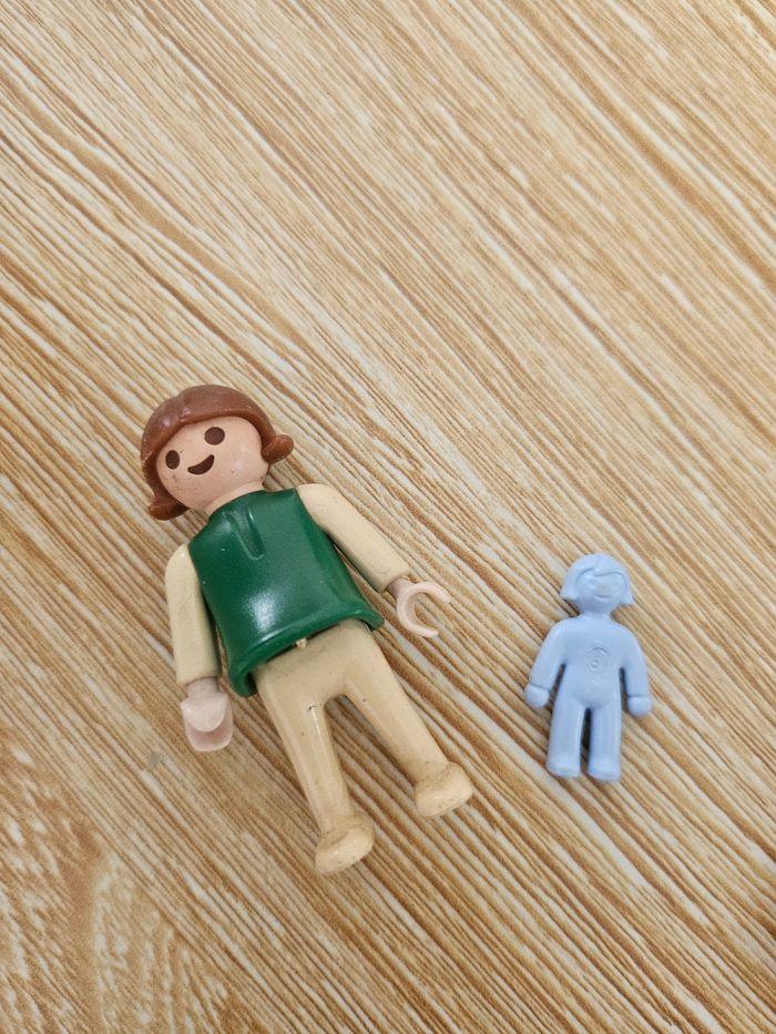 Écolière figurine Playmobil - photo numéro 1