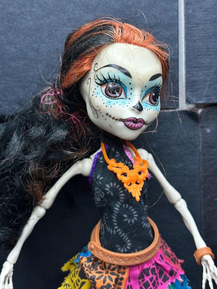 Figurine poupée monster high skelita - photo numéro 2