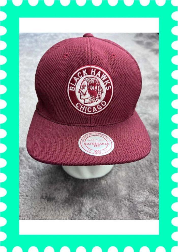 🧢 Casquette Mitchell & Ness Black Hawks Chicago 2016 Vintage Hockey NHL Bordeaux  🧢 - photo numéro 1