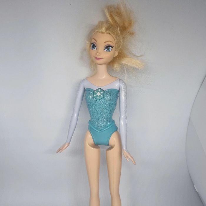 Barbie Reine des neiges Elsa 2014 - photo numéro 1