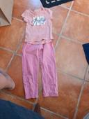 Pantalon 5 ans Tee-shirt 6 ans