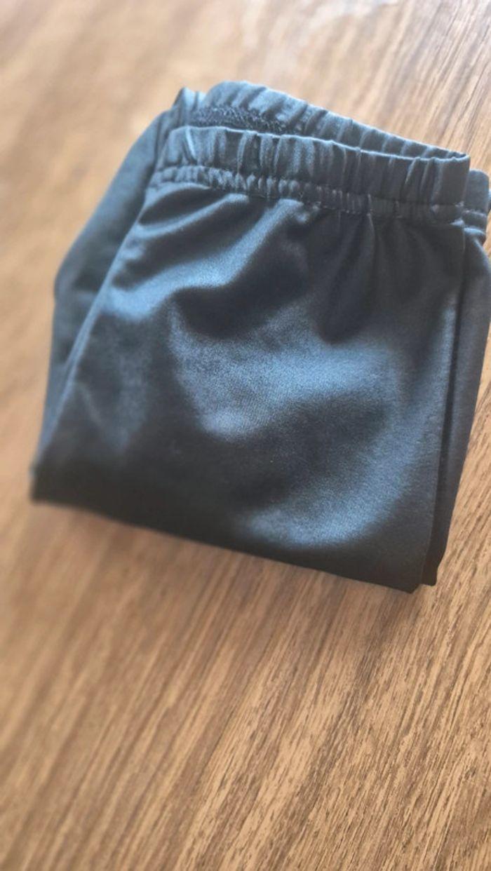 Pantalon bébé fille similicuir 24-36 mois - photo numéro 2