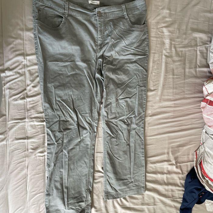 Pantalon gris - photo numéro 1