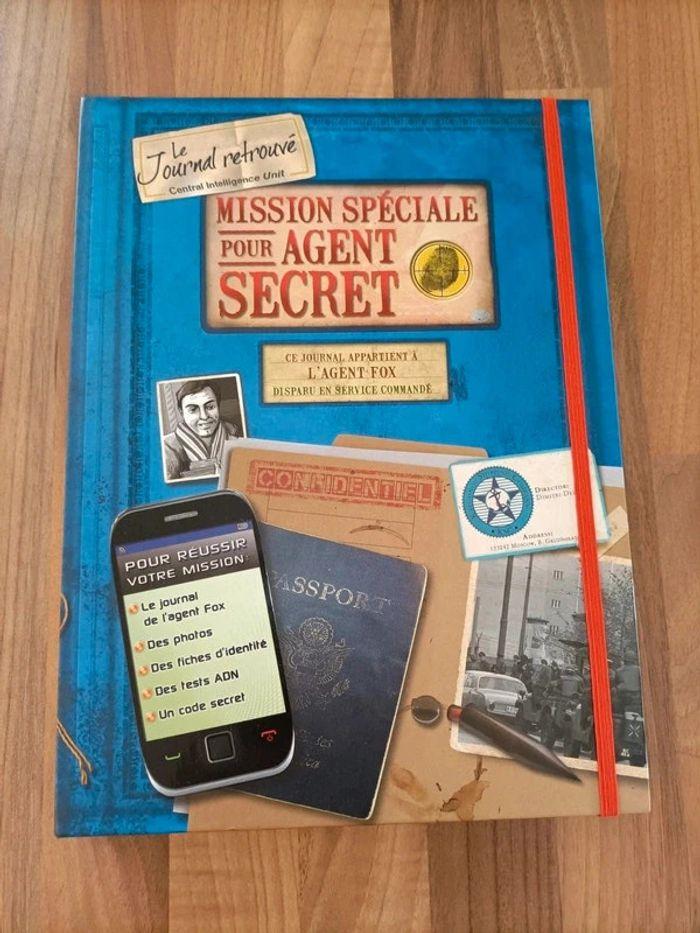 Livre jeux neuf Mission spéciale pour agent secret - photo numéro 1