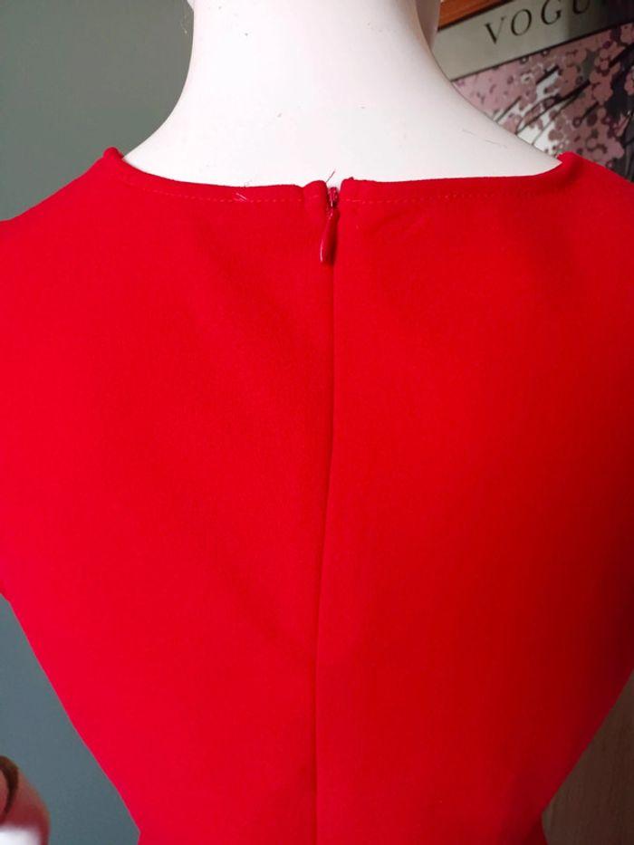 Robe rouge dentelle taille S - photo numéro 6