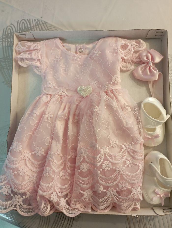 Robe bébé fille avec accessoires - photo numéro 2