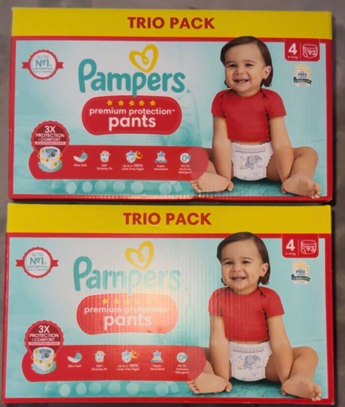 Lot de 2 paquets de couches Pampers taille 4