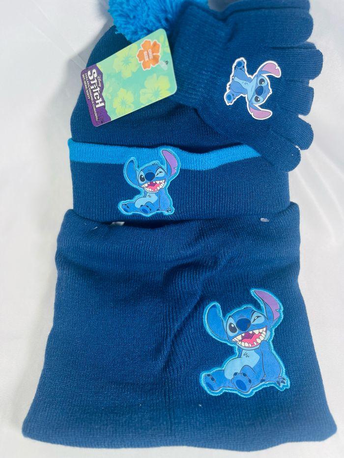 Bonnet gant et cache cou Stitch