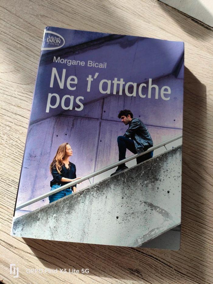 Ne t'attache pas - photo numéro 1