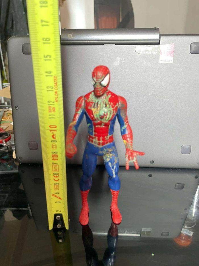 Figurine Spiderman Marvel 2015 Hasbro - photo numéro 1