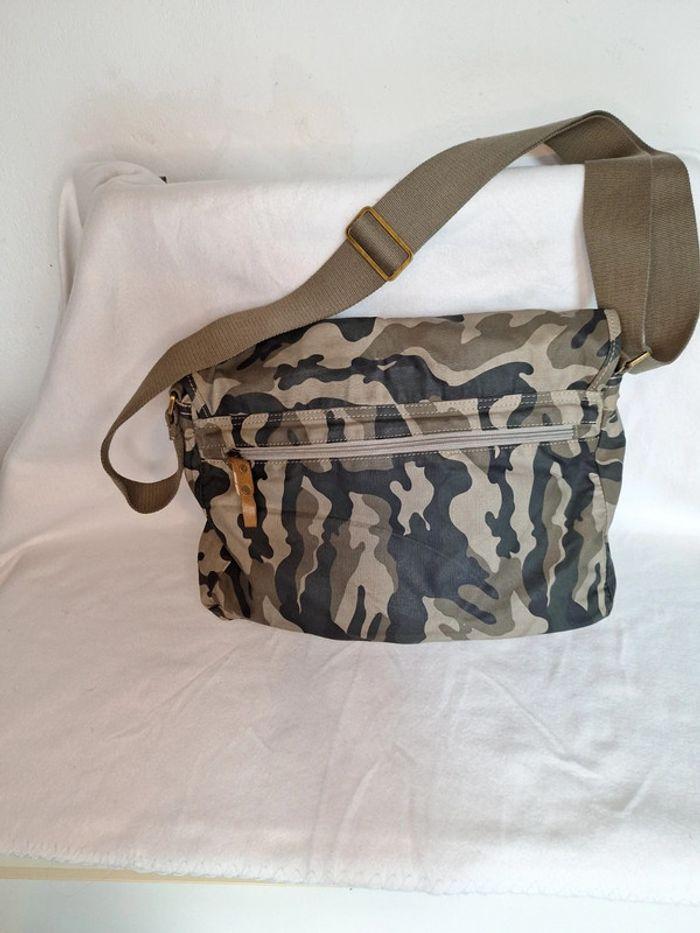 Sac bandoulière édition limitée Arthur & aston camouflage - photo numéro 5