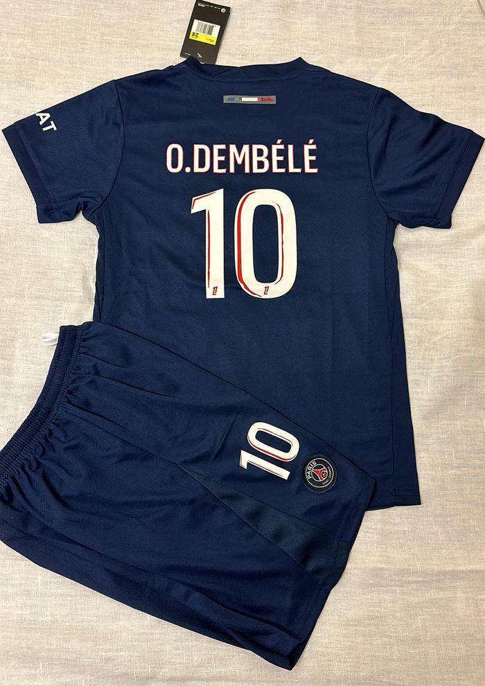 Ensemble de foot Paris Saint Germain 2024/2025 - photo numéro 2