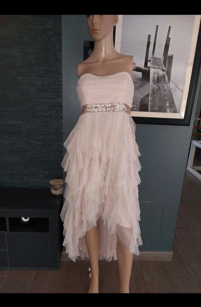 Robe asymetrique en tulle taille 38 peu portée - photo numéro 1