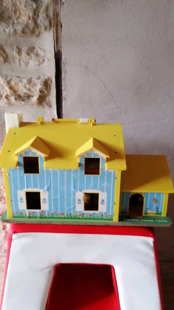 Maison Fisher Price Play family house 952 - photo numéro 2