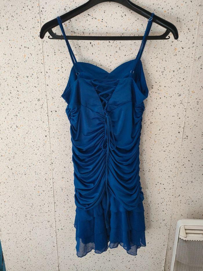 Robe de soirée moulante bleu klein avec strass - photo numéro 5