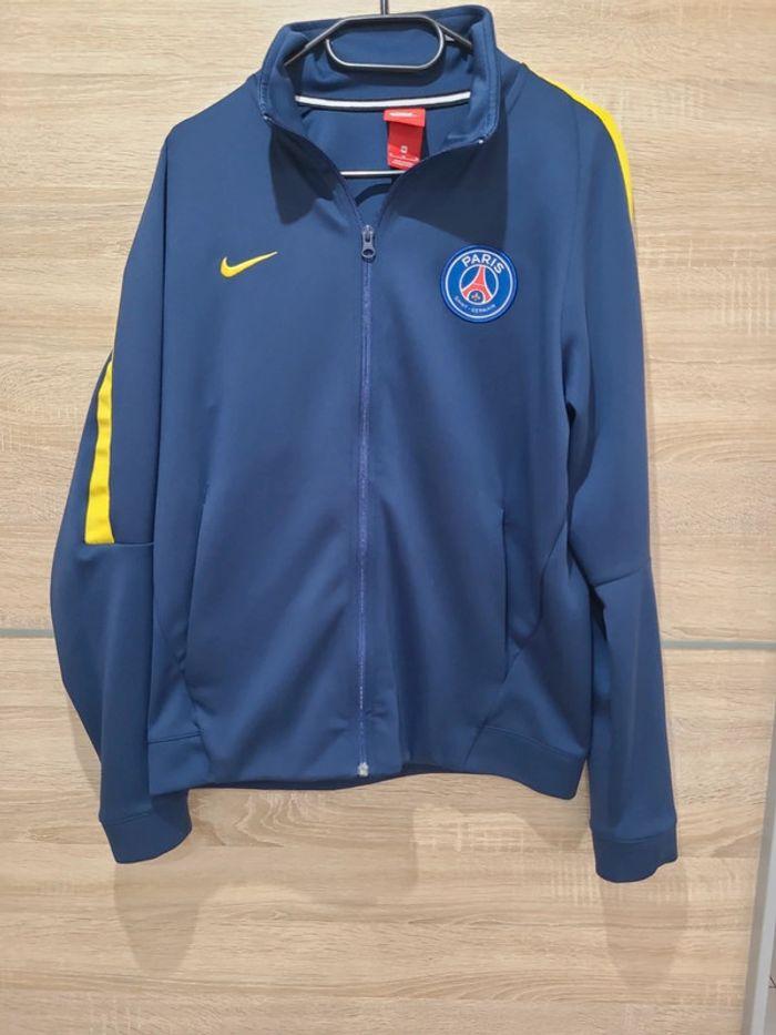 veste Nike paris - photo numéro 1