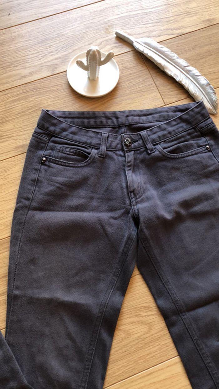 Pantalon gris taille 26 👖 lord richards bouton tête de mort - photo numéro 4