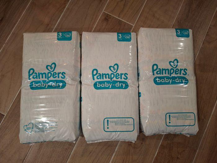 Lots couches pampers taille 3  168 couches - photo numéro 1