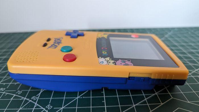 Gameboy color édition Pokémon Pikachu - photo numéro 5