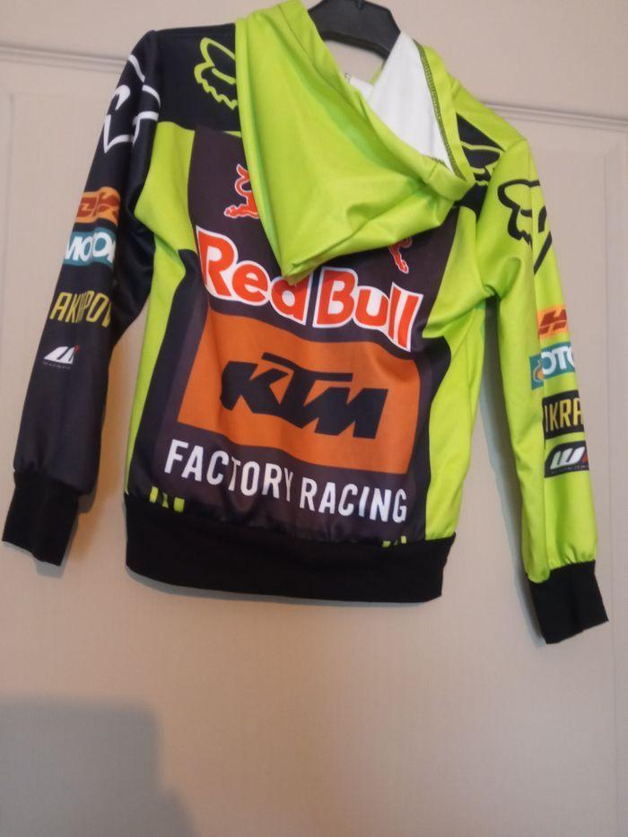 🌸 Veste Red Bull garçon 6ans   🌸 - photo numéro 3