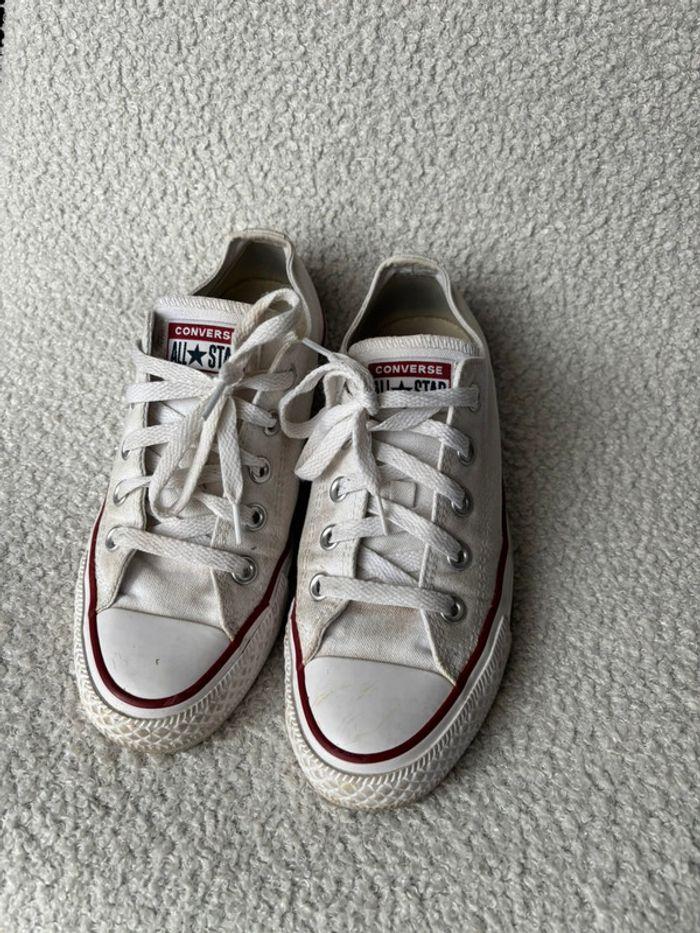 Converse basse blanche - photo numéro 1