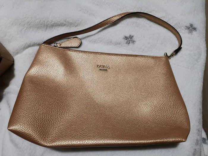 Sac + pochette Guess - photo numéro 7