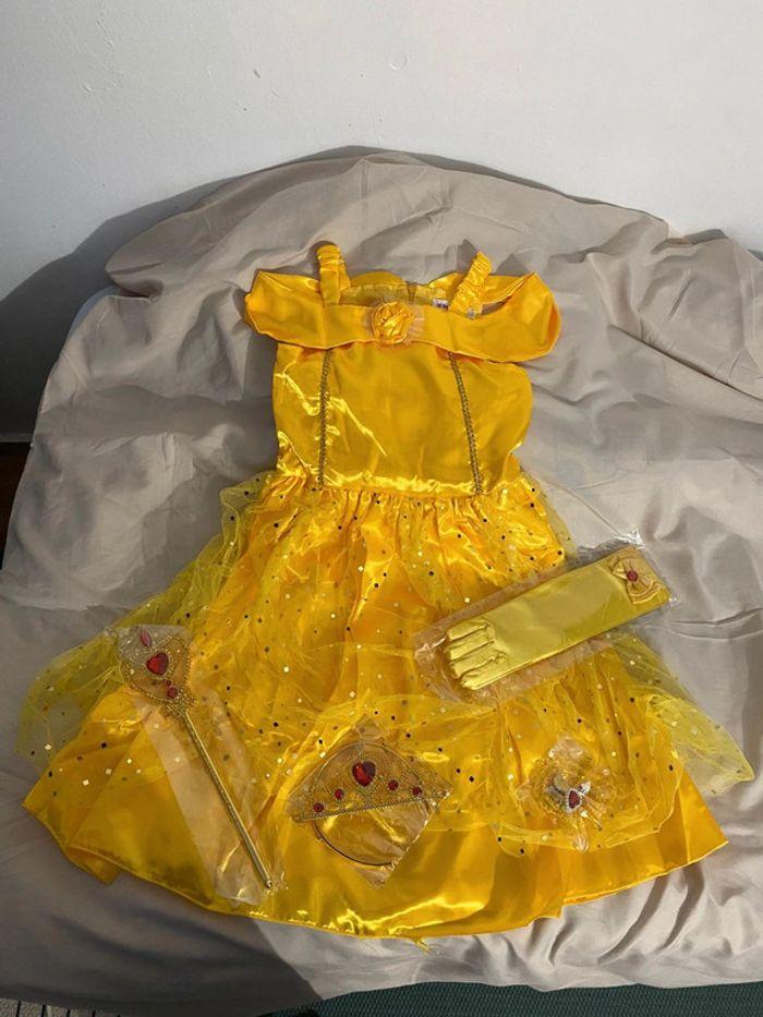 Robe de princesse  jaune et dorée avec accessoires 130 cm - photo numéro 3