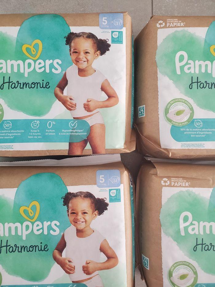 Lot de 4 paquets de couches PAMPERS harmonie taille 5 - photo numéro 2