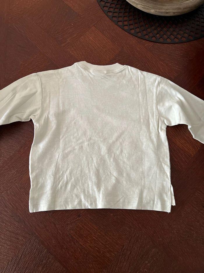 T-shirt manches longues H&M neuf 6-9m - photo numéro 2