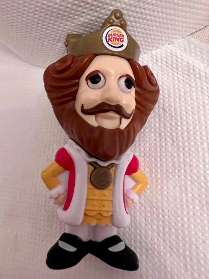 Burger King - 2019 - Feisty pets - figurine King - photo numéro 2